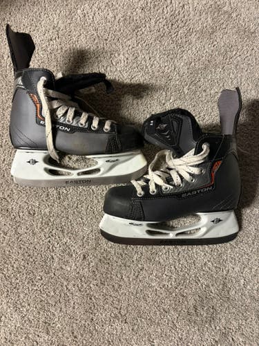 Easton Synergy EQ1 Hockey Skates Size 3
