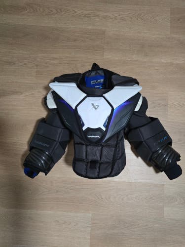 Small / Medium Bauer Vapor Flylite Goalie Chest Protector (Used)