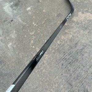 Dressed CCM JETSPEED FT8 PRO Pro Stock Hockey Stick Grip P88 80 Flex Right 1604