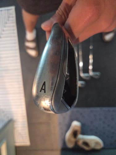 Men's Callaway 2023 XR Right Handed Iron Set (6 Clubs) #6 - #9, PW, AW (Like New)