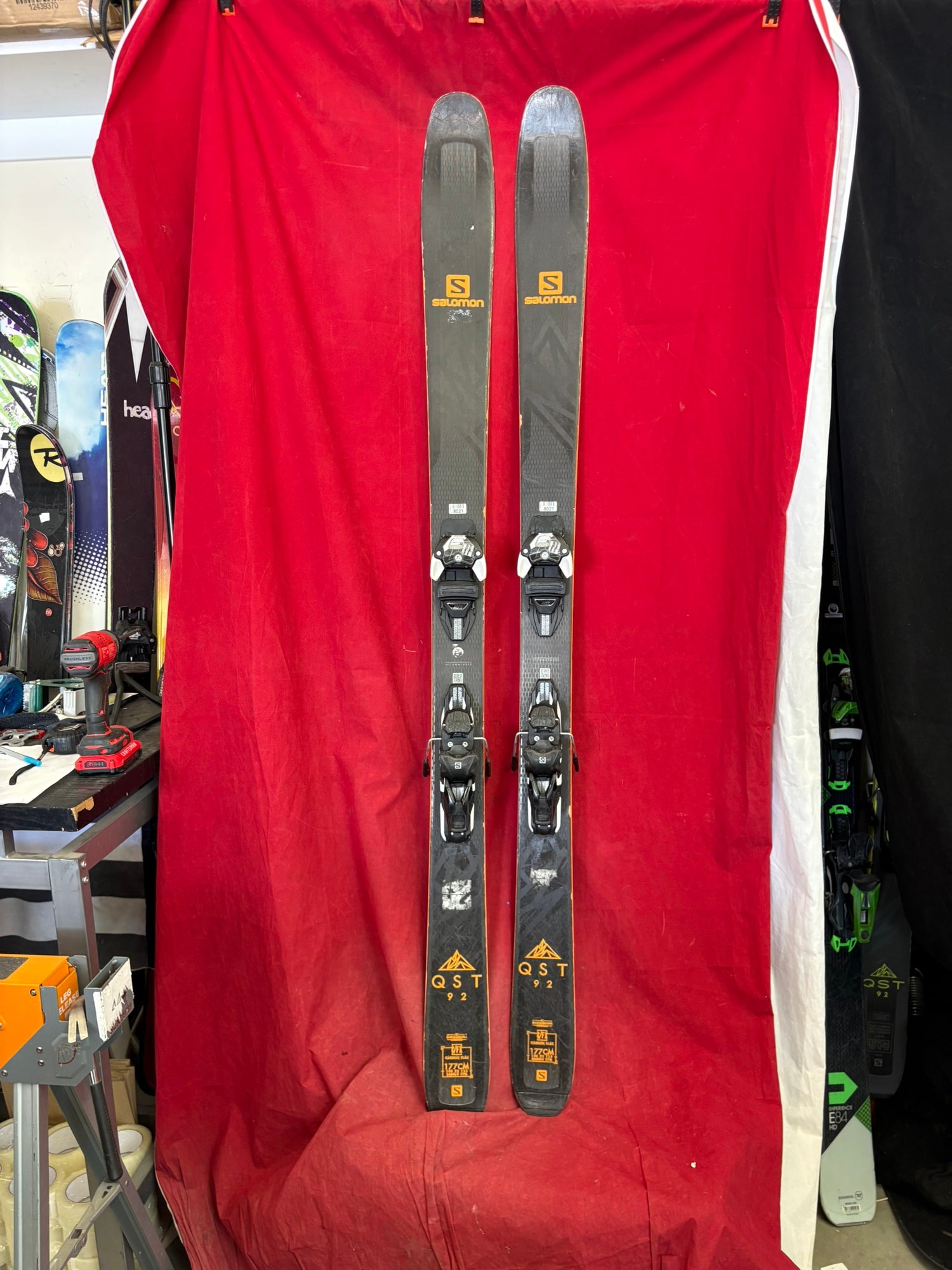 Skis: Salomon QST 92 skis, 177cm. Bindings: Salomon Warden Binding