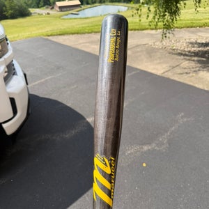 Marucci BBCOR Certified Bat (-3) 31 oz 34" (New)