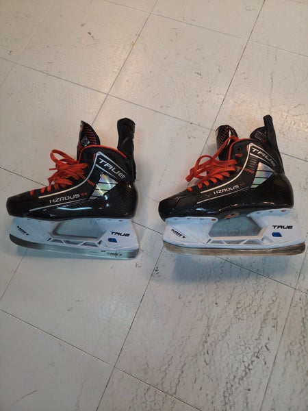 2025 True HZRDUS 9x Hockey Skates Regular Width 9.5 (Used)