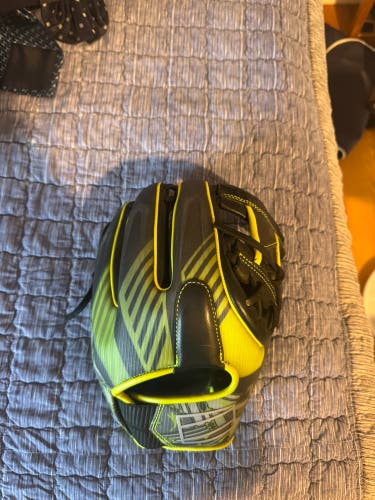 Rawlings REV1X RH Infield Baseball Glove 11.75" (Like New)