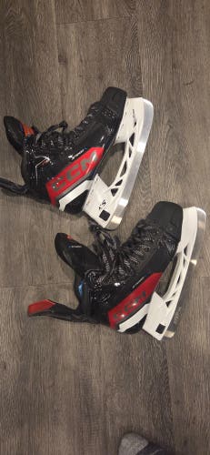 CCM JetSpeed FT6 Hockey Skates Wide Width 7.5 (New)