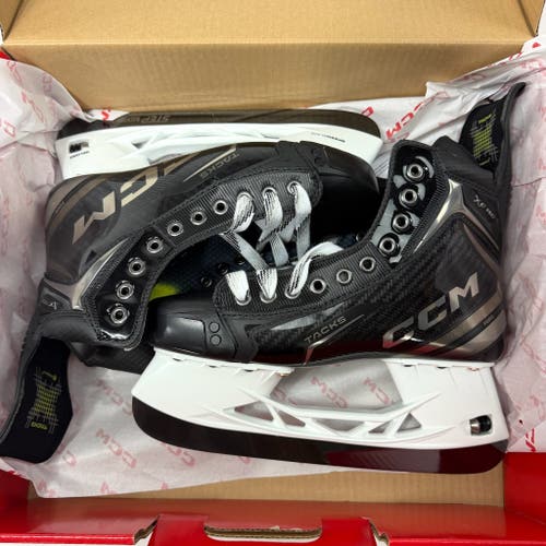 Brand New Retail CCM Tacks XF Pro Skates - Size 7.5 - Regular