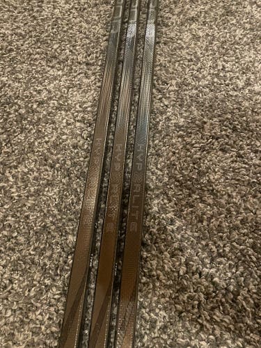 3-pack Senior Bauer Vapor Hyperlite 2 Left Hand Hockey Stick P28 82 Flex Pro Stock (New)