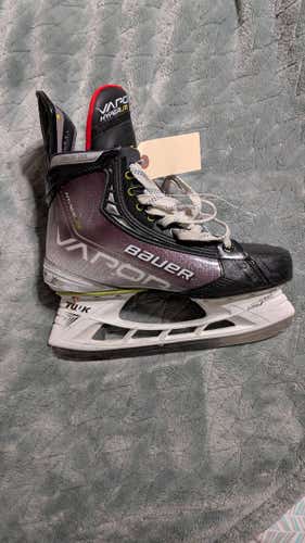 Senior Bauer Vapor Hyperlite Size 8 Fit 2