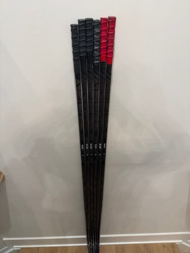 Senior Bauer Vapor Hyperlite Left Hand Hockey Stick P28M 95 Flex Pro Stock (Used)