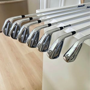 Men's Titleist T100 Right Handed Iron Set (Used)