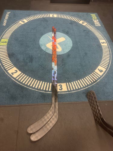 New Junior True HZRDUS Px Right Handed Hockey Stick TC4 Curve 40 Flex