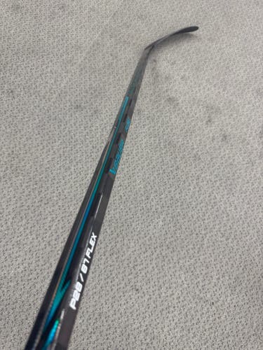 Senior Bauer Left Hand Hockey Stick P28 87 Flex (New)