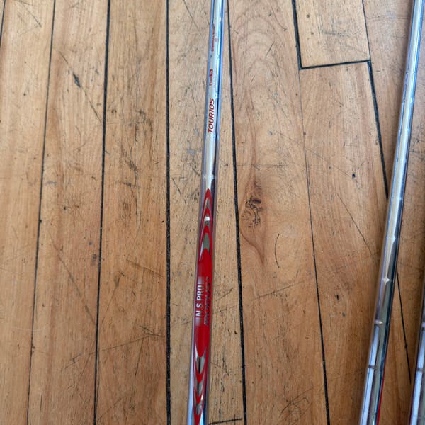 Srixon ZXi5 Right Handed Iron Set 5-PW Nippon Modus3 105 S Shafts