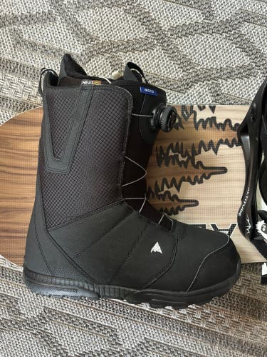 Men's Size M 12.0 (W 13.0) Burton Imprint 1 Snowboard Boots Medium Flex All Mountain (Used)