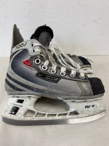 Silver Bauer Vapor XXV Hockey Skates Regular Width 13.5 (Used)