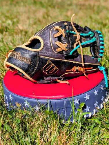 Wilson A1000 A1DRB221786 Travel/High School Baseball Infielders Glove