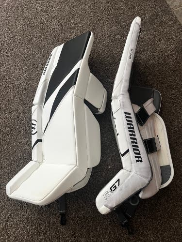 28" Warrior Ritual G7 Goalie Leg Pads (Used)