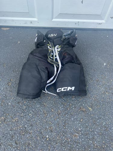 Junior Small CCM Tacks AS-V Hockey Pants (Used)