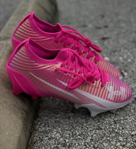 Under Armour Blur Pro Football Cleats Pink men’s size 10 3028220-652