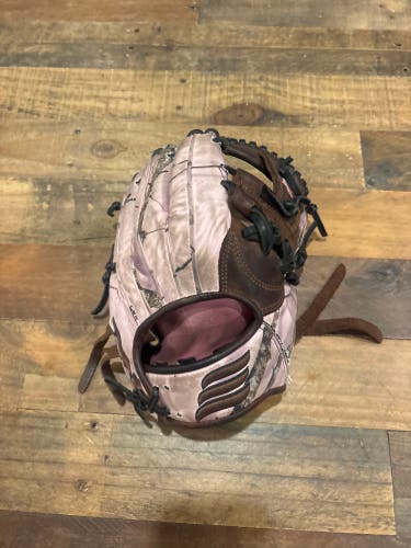 RH Baseball Glove 11.5" (Used)