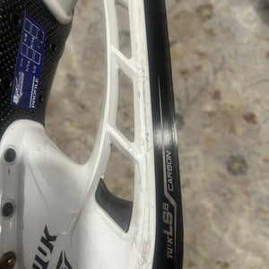 Bauer Supreme 1S Hockey Skates Regular Width Pro Stock 10.5 (Used)