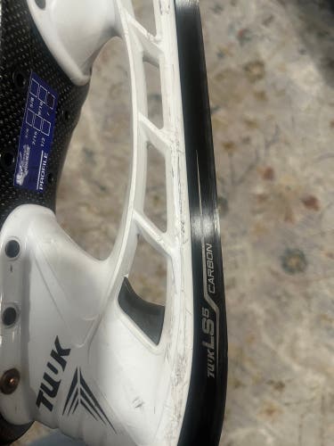 2016 Bauer Supreme 1S Hockey Skates Regular Width Pro Stock 10.5 (Used)