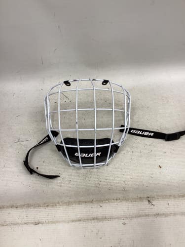 Used Bauer PROFILE II Hockey Wire Mask White MD 11851-S000049067
