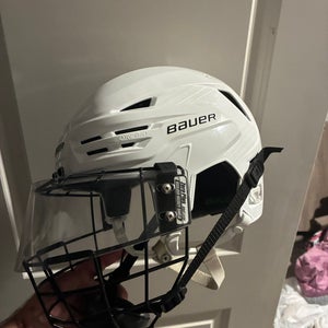 Large Bauer Re-Akt 85 Helmet with Boulder Hockey Hybrid (Used)