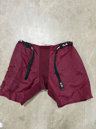 Maroon Breezer Cover