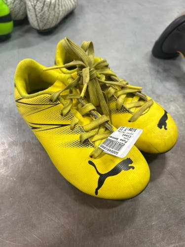 Used Puma Soccer Cleats Yellow Youth 11.0 11337-S000491995