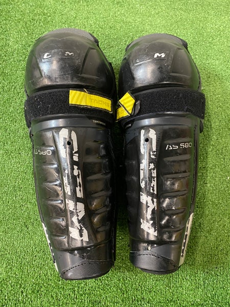 Junior CCM Tacks AS 580 Shin Pads 11" (Used)
