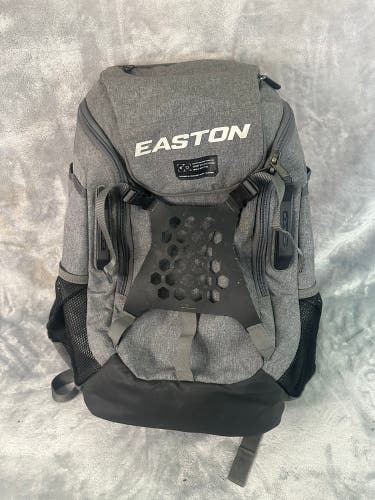 Gray Easton Bags & Batpacks Bat Pack (Used)