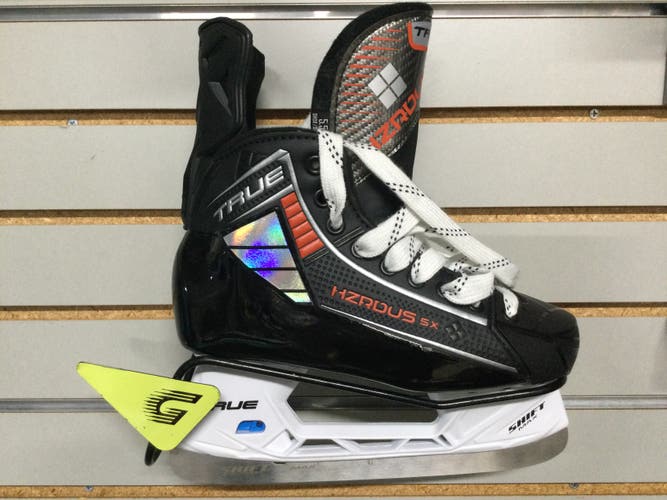 True HZRDUS 5x Hockey Skates Wide Width Size 5.5 (Used)