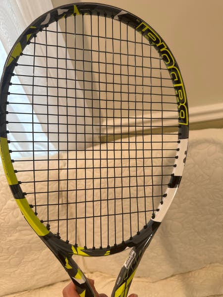 Babolat Pure Aero 2023 G1 Tennis Racquet grip size 4 1/8 (Used