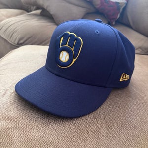 Milwaukee Brewers 7 1/2 New Era Hat (New)