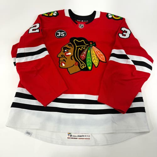 Philipp Kurashev #23 Home Chicago Blackhawks Team Issued Jersey 2021-2022, Set 1 | 5683-25666