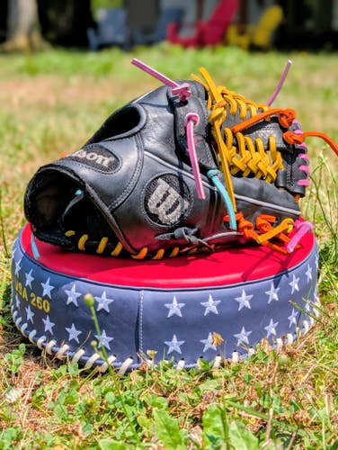 Wilson A2000 SC-1796 Pro-Stock Travel/College Infielders Glove 11.25"