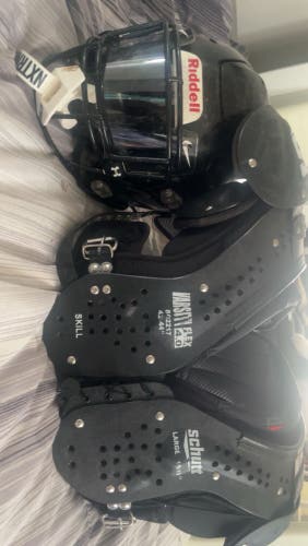 Black Adult Large Riddell SpeedFlex Helmet (Used)