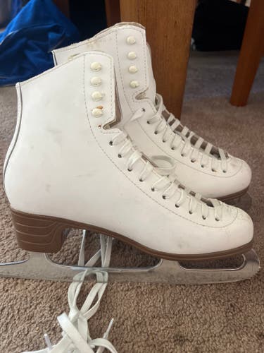 Jackson Ultima Figure Skates C Adult 9.5 (Used)