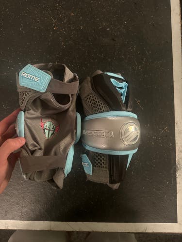 Medium Adult Maverik Rome Arm Pads (New)