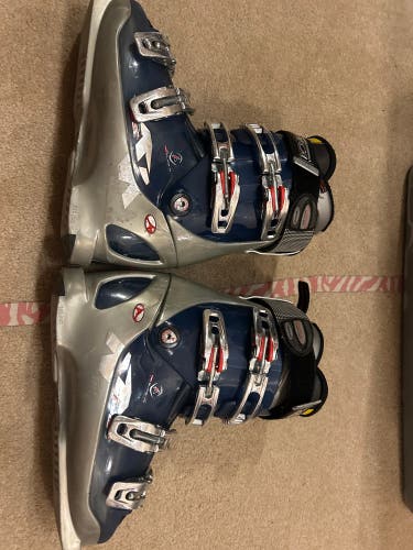 Mondo 25 & 25.5 Unisex Nordica W8 Ski Boots (Used)