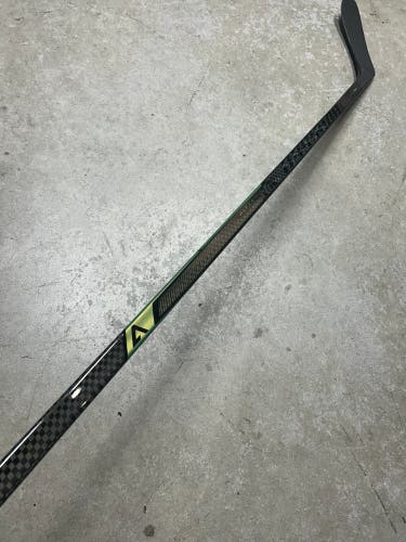 85 Flex P28 Senior Warrior Alpha LX3 Left Hand Hockey Stick Pro Stock (New)