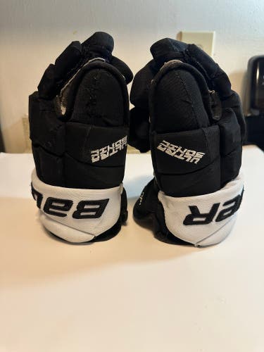 Bauer Supreme Ultrasonic Gloves 14" (Used)