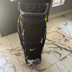 Men's Nike Sport Lite Carry II Bag (Used)