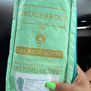 Bruce Bolt Creator Series Mint w/ Gold Gloves