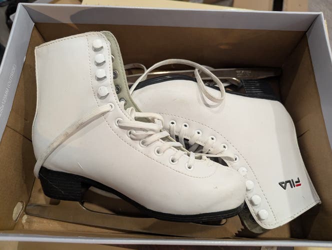 Fila Figure Skates B Adult 4 (New)