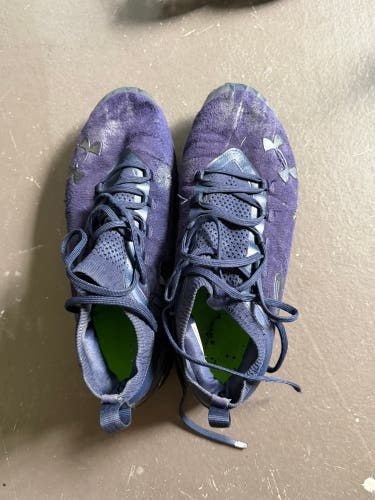 Men's Size M 11.0 (W 12.0) Under Armour Blur Low Top Molded Cleats (Used)