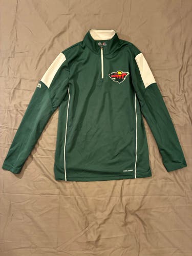 MN Wild 1/4 zip top
