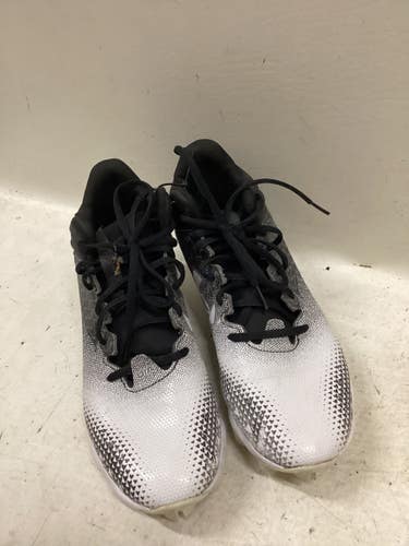 Used Under Armour Adult FB Cleats Black And Silver Senior 9 11725-S000505012