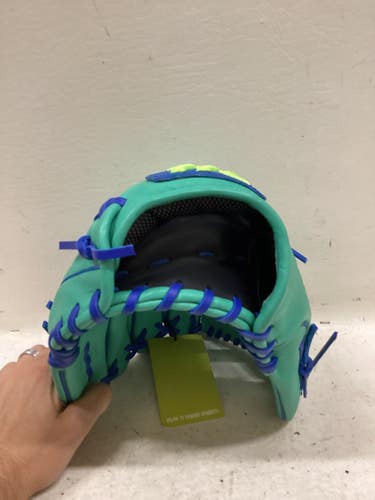 Used Marucci PATTERN 7 ASCENSION SERIES BB/SB Glove RH Throw Teal 12 3/4" 11725-S000504146